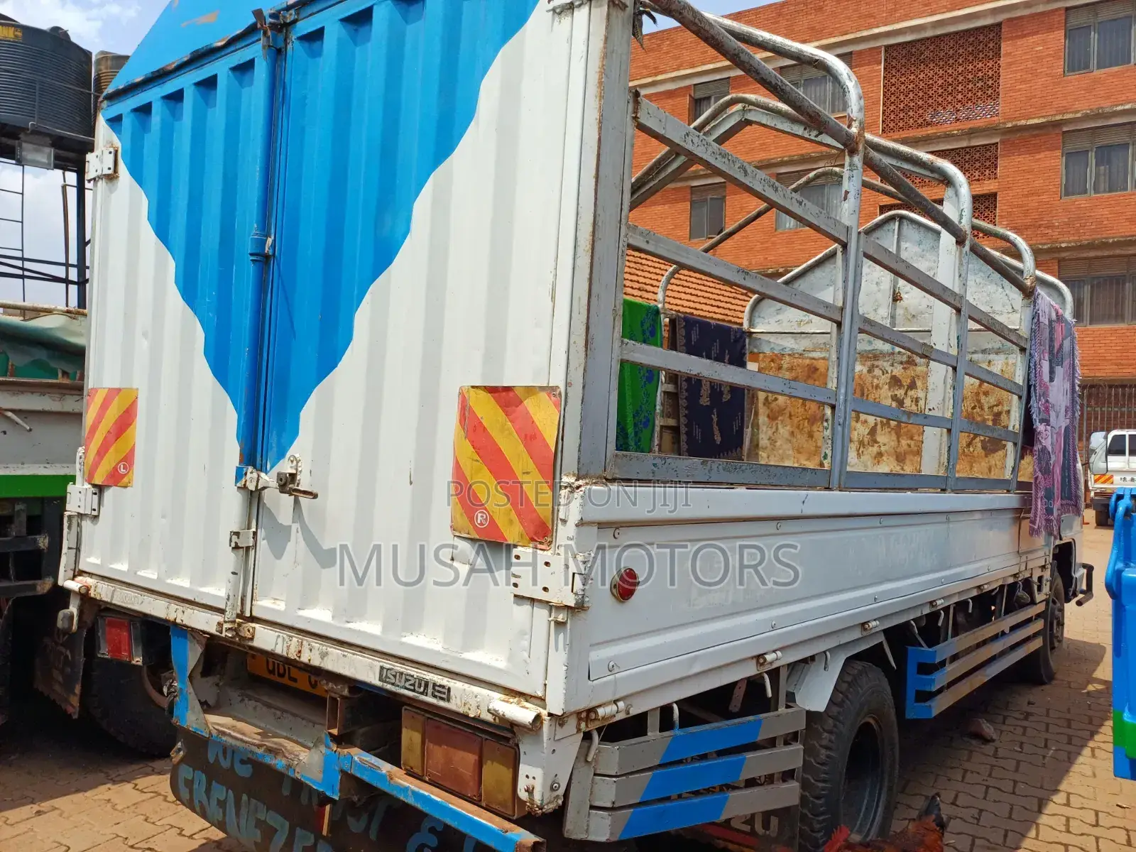 Isuzu Truck White