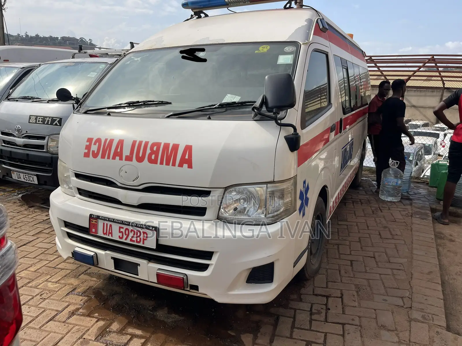 Toyota HiAce 2012 White