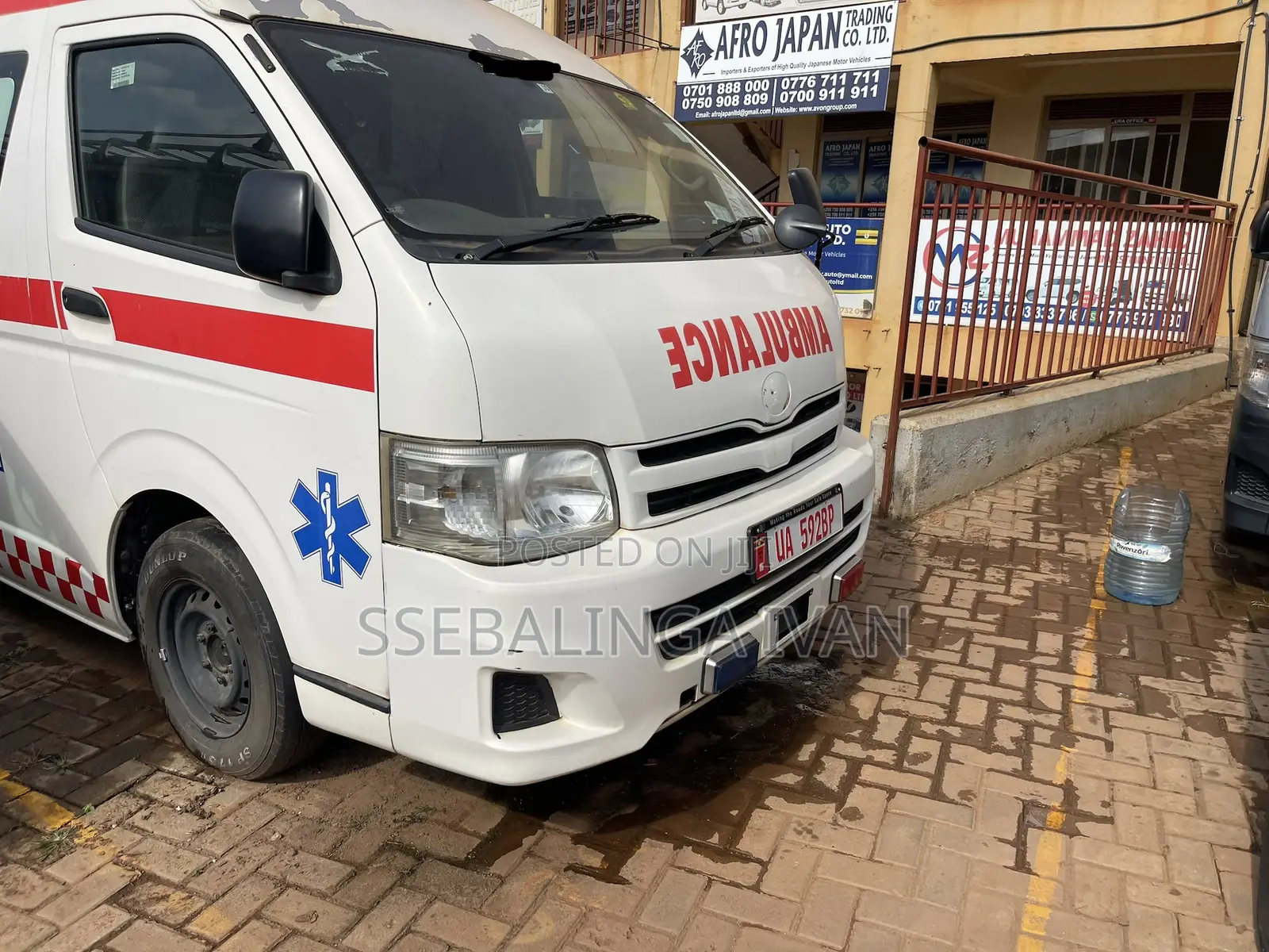 Toyota HiAce 2012 White