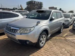 Subaru Forester 2010 Silver