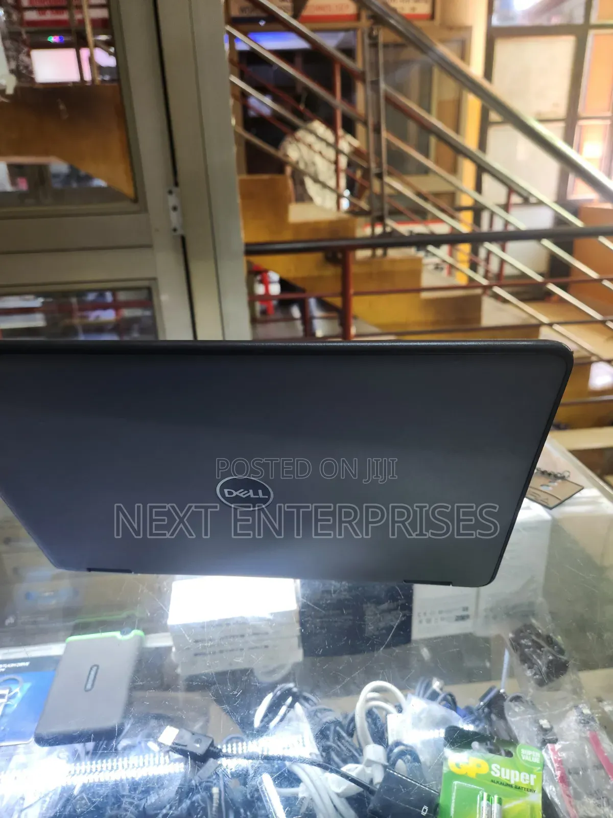 Laptop Dell Latitude 3189 4GB Intel Celeron SSD 128GB