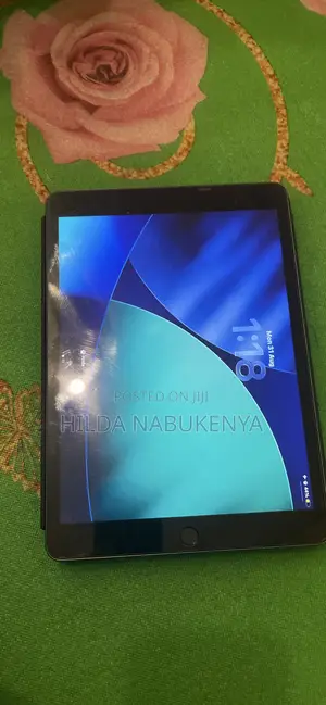 Apple iPad Wi-Fi 64 GB Silver