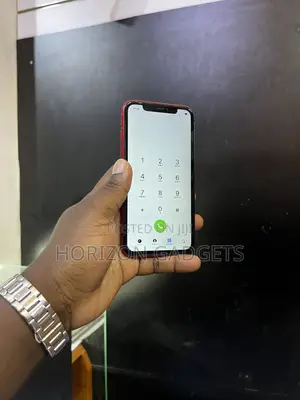 Apple iPhone 11 64 GB Red
