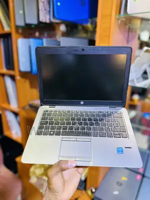 Laptop HP EliteBook 820 G2 8GB Intel Core i5 HDD 500GB