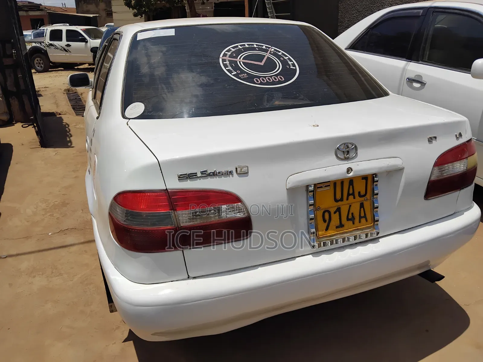 Toyota Corolla 2000 White