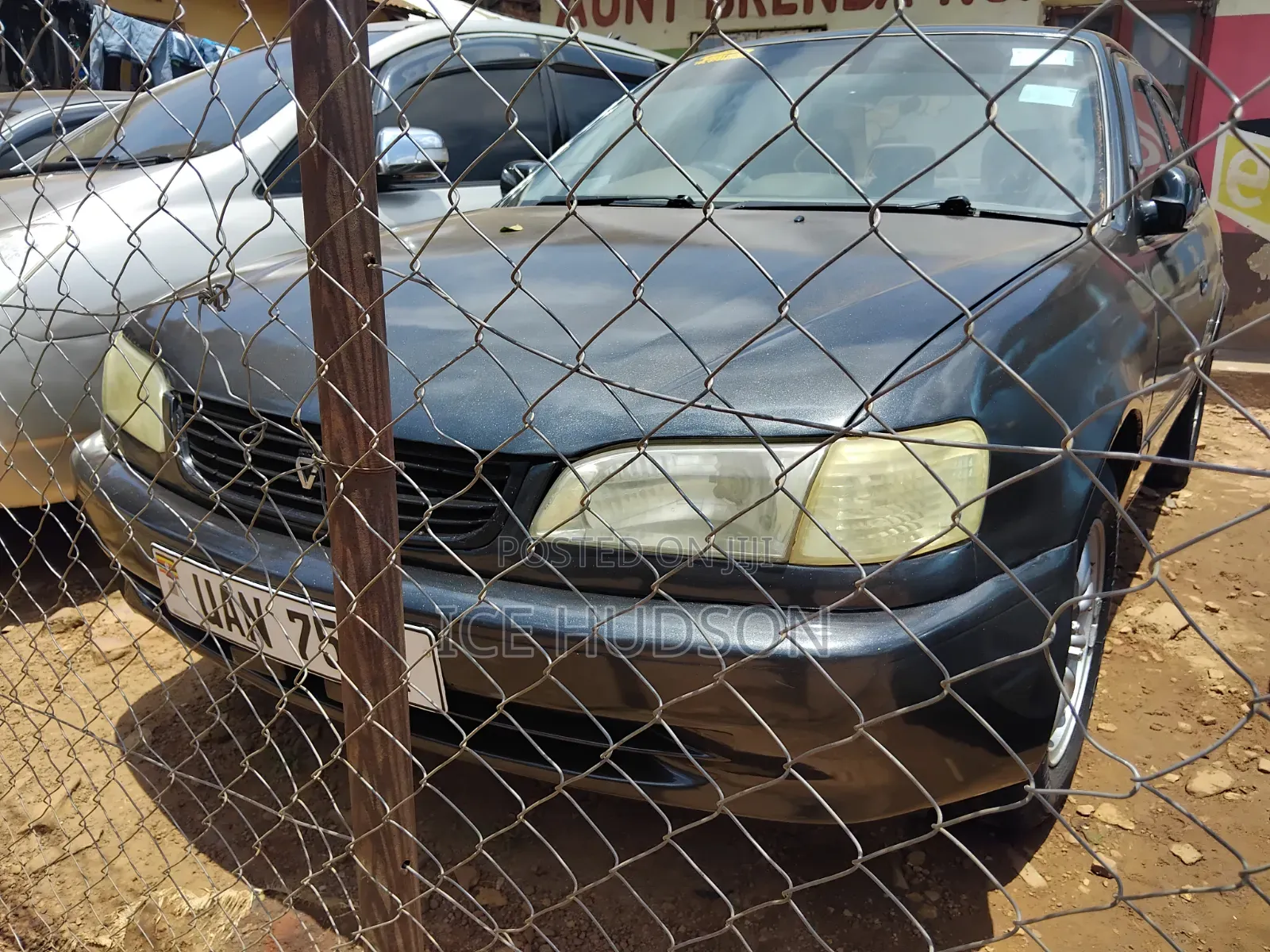 Toyota Corolla 2000 Black