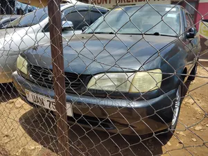 Toyota Corolla 2000 Black