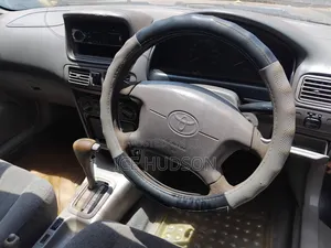 Toyota Corolla 2000 Black