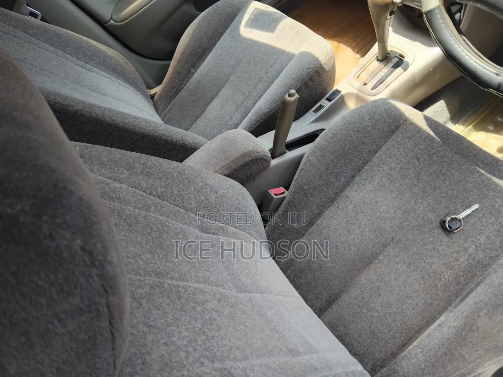 Toyota Corolla 2000 Black