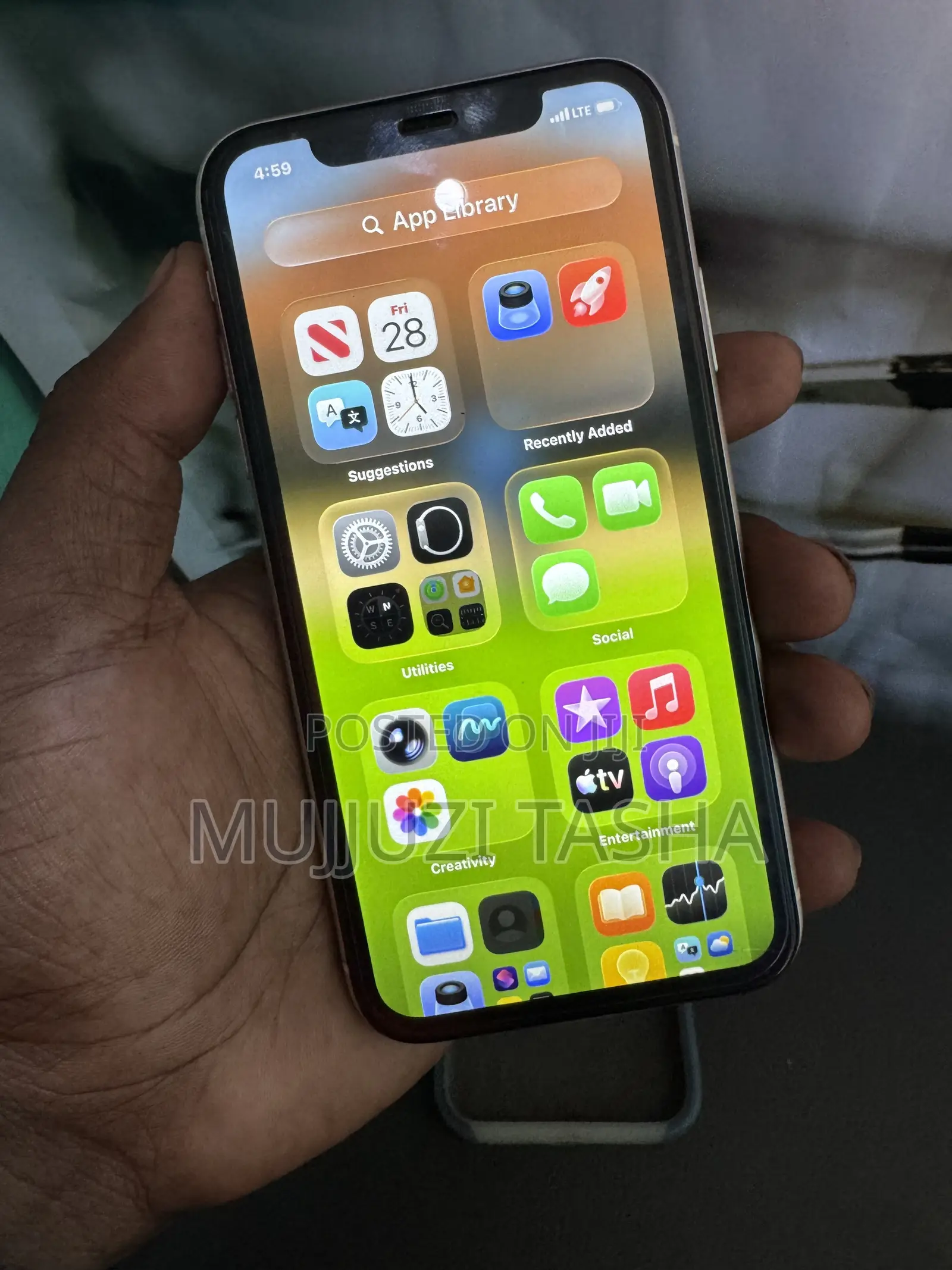 Apple iPhone 11 64 GB White