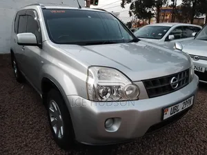Nissan X-Trail 2015 Silver