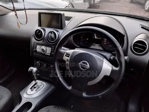 Nissan Dualis 2012 Black