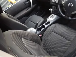 Nissan Dualis 2012 Black