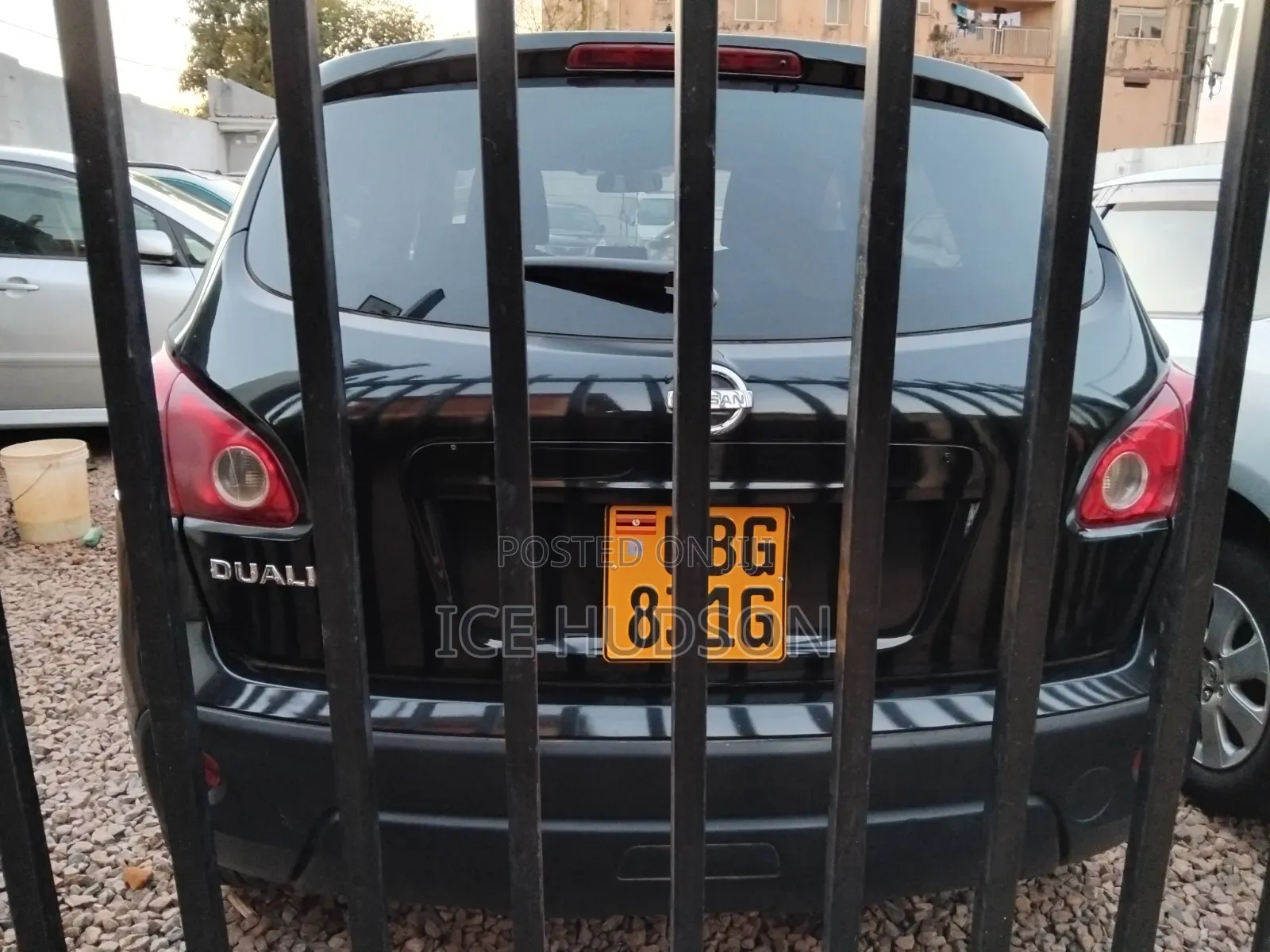 Nissan Dualis 2012 Black