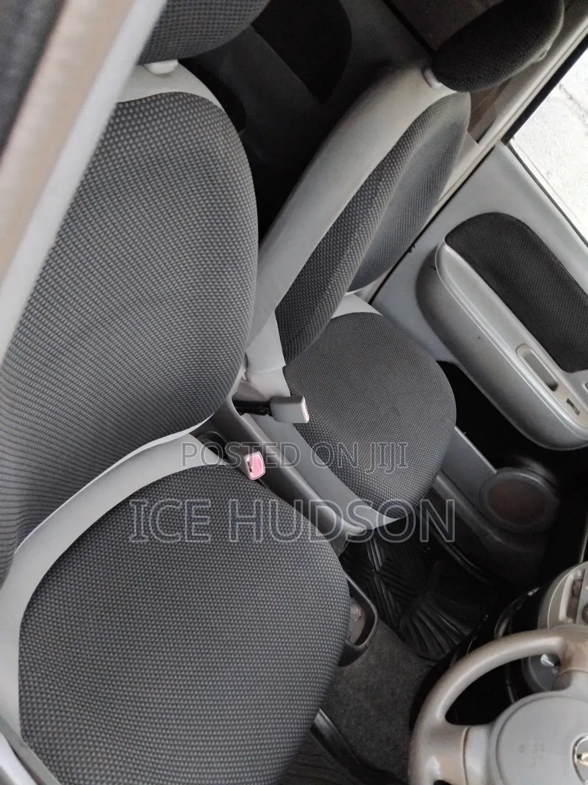 Toyota Sienta 2007 Silver
