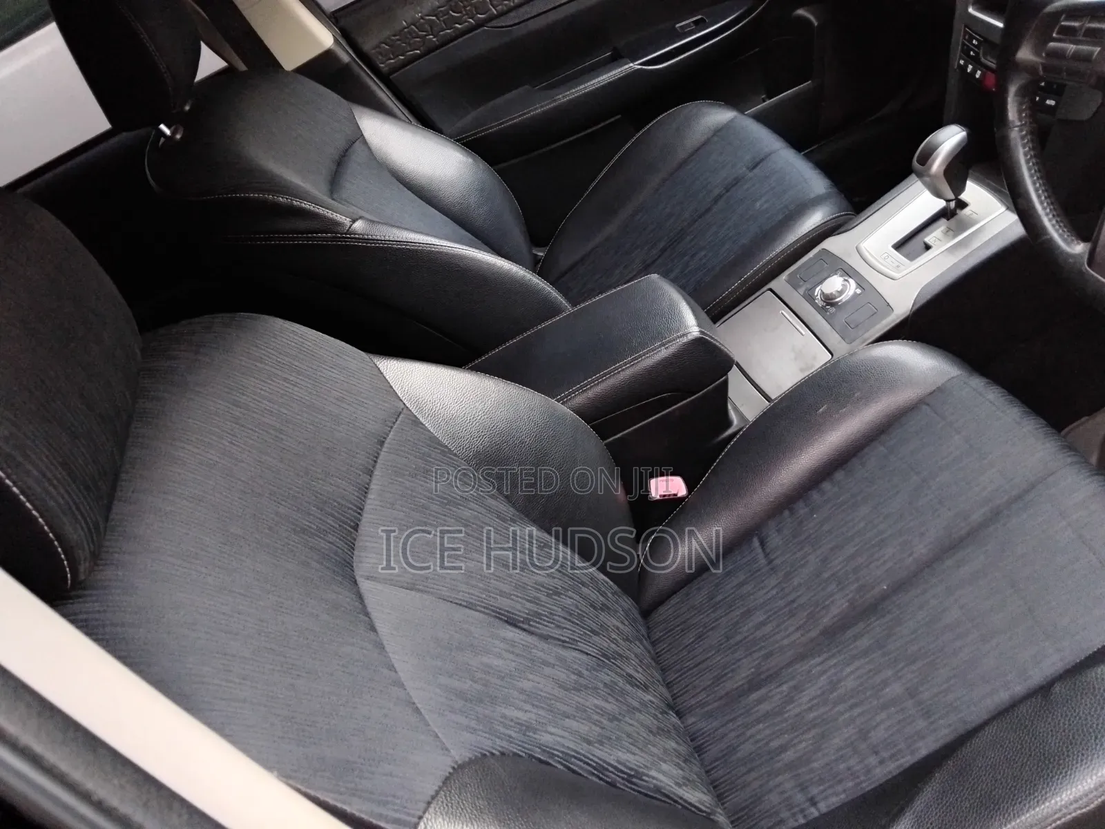 Subaru Legacy 2011 Black