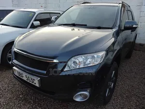 Toyota Vanguard 2013 Black