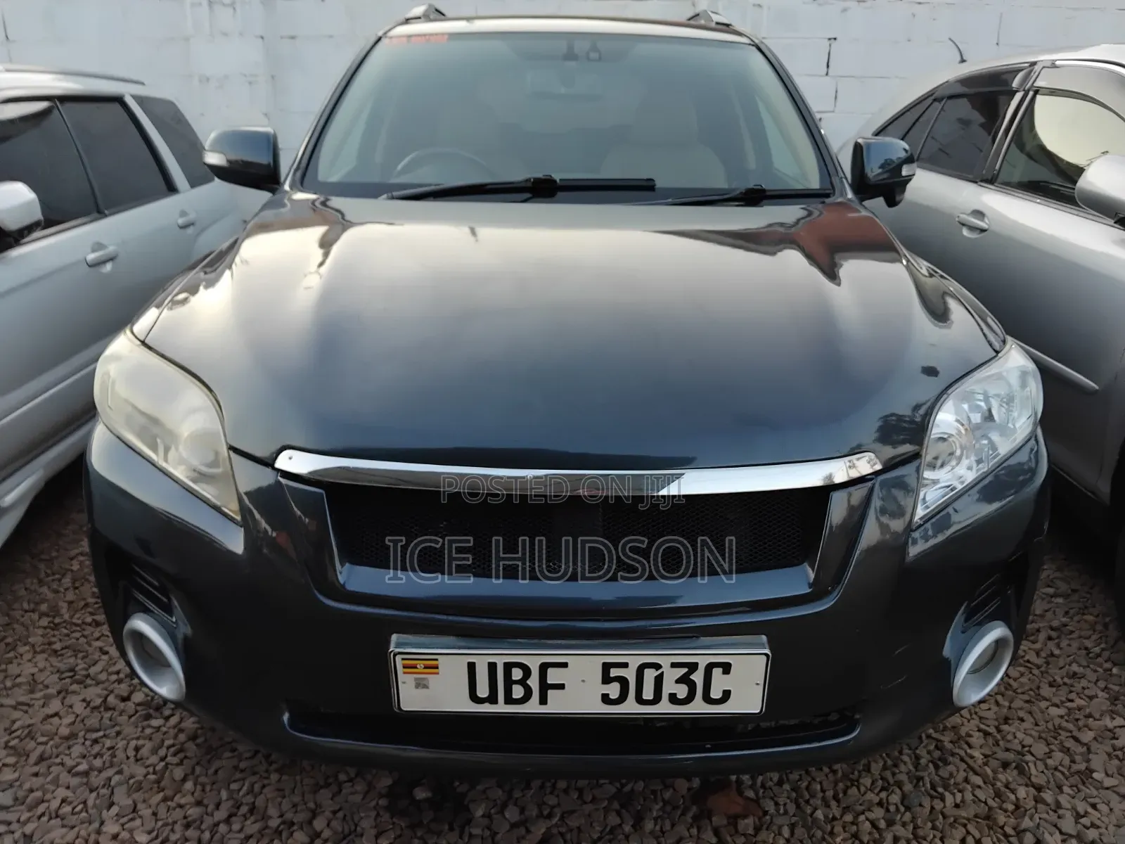 Toyota Vanguard 2013 Black