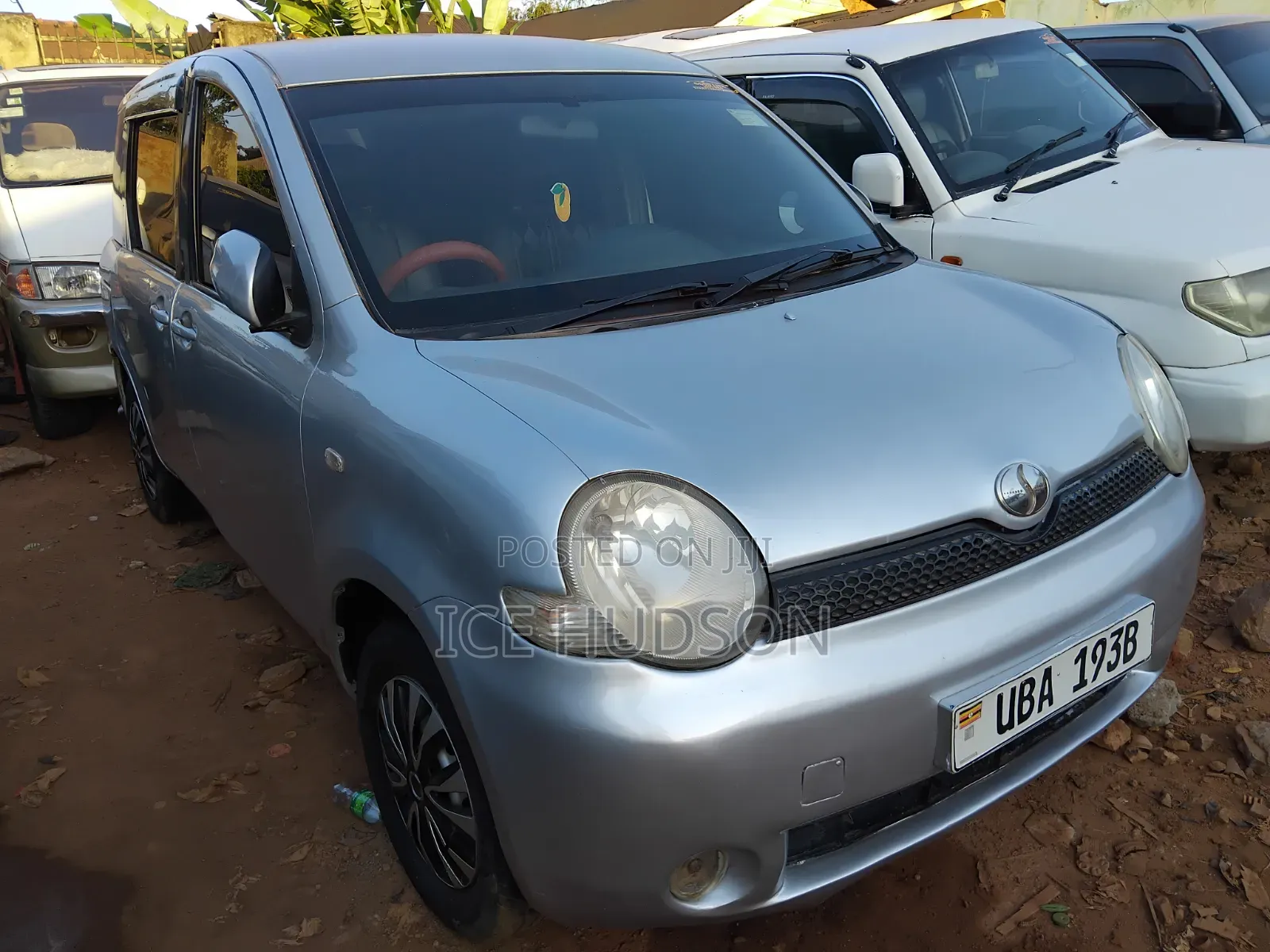 Toyota Sienta 2006 Ivory