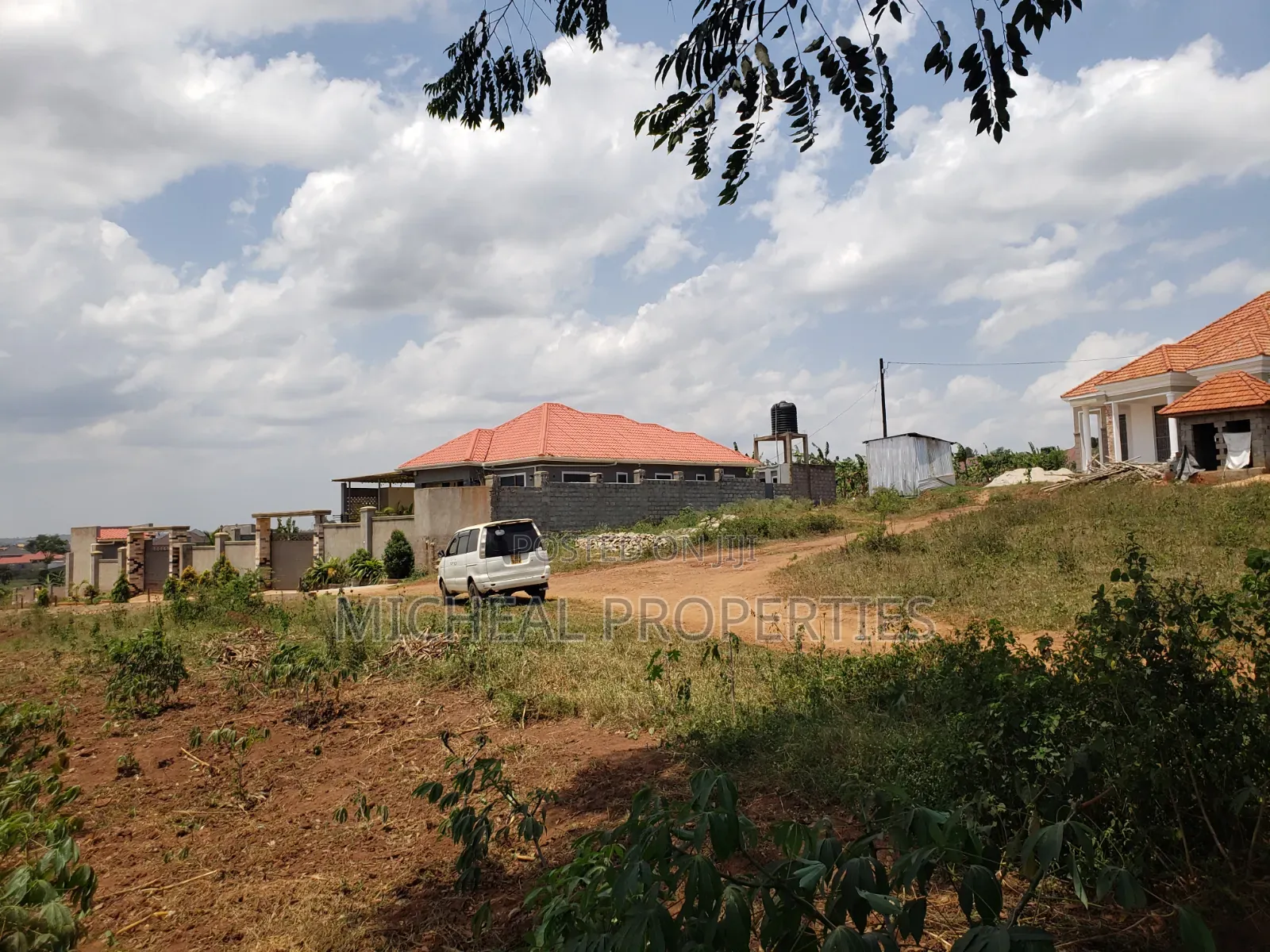 2acres for Sell Gayaza Nakwero 800m