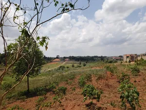 2acres for Sell Gayaza Nakwero 800m