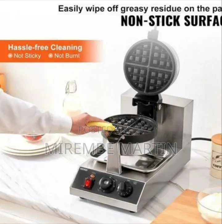 Heavy-Duty Single Round Waffle Maker (Commercial Grade)