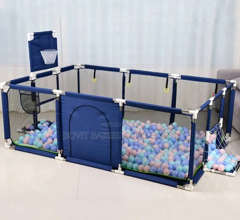 Baby Play Fence With the Ball Pit