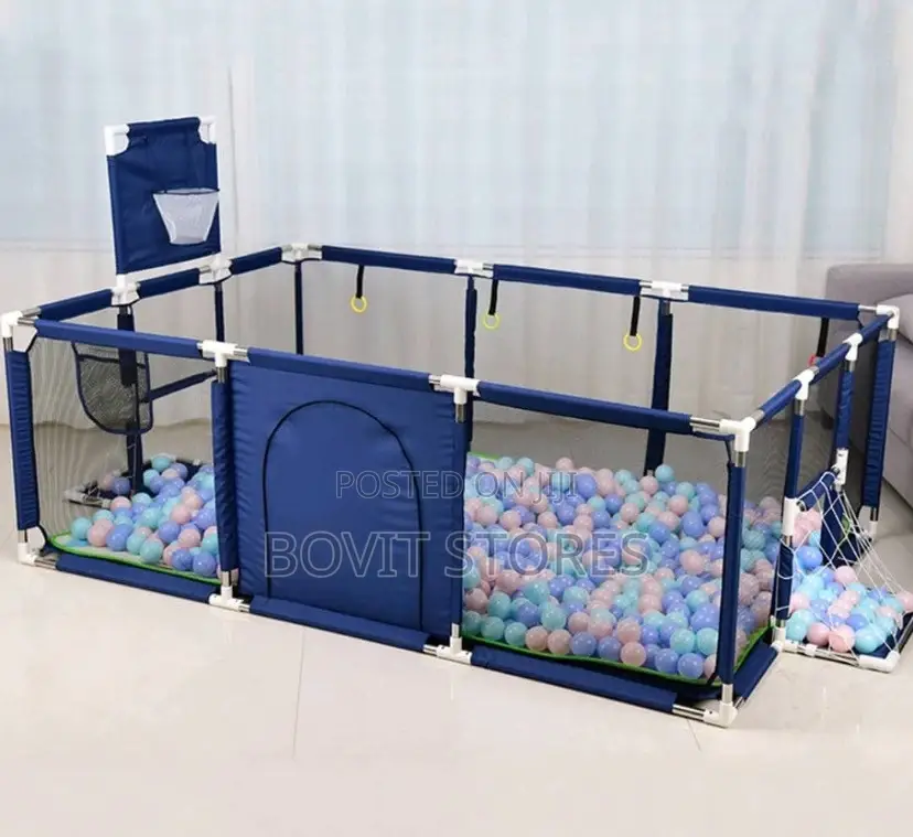 Baby Play Fence With the Ball Pit