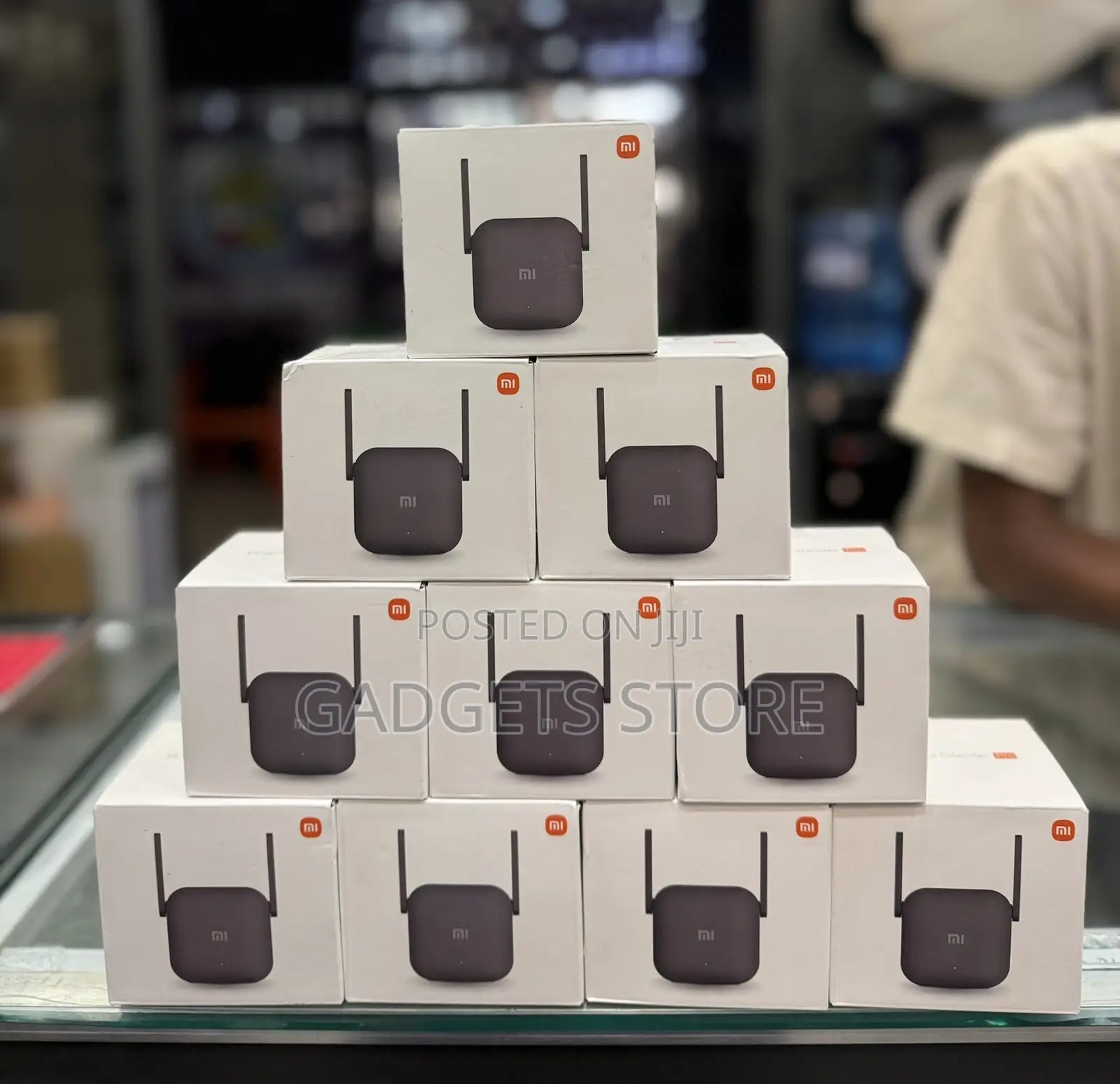 Xiaomi Mi Wi-Fi Range Extender Pro.