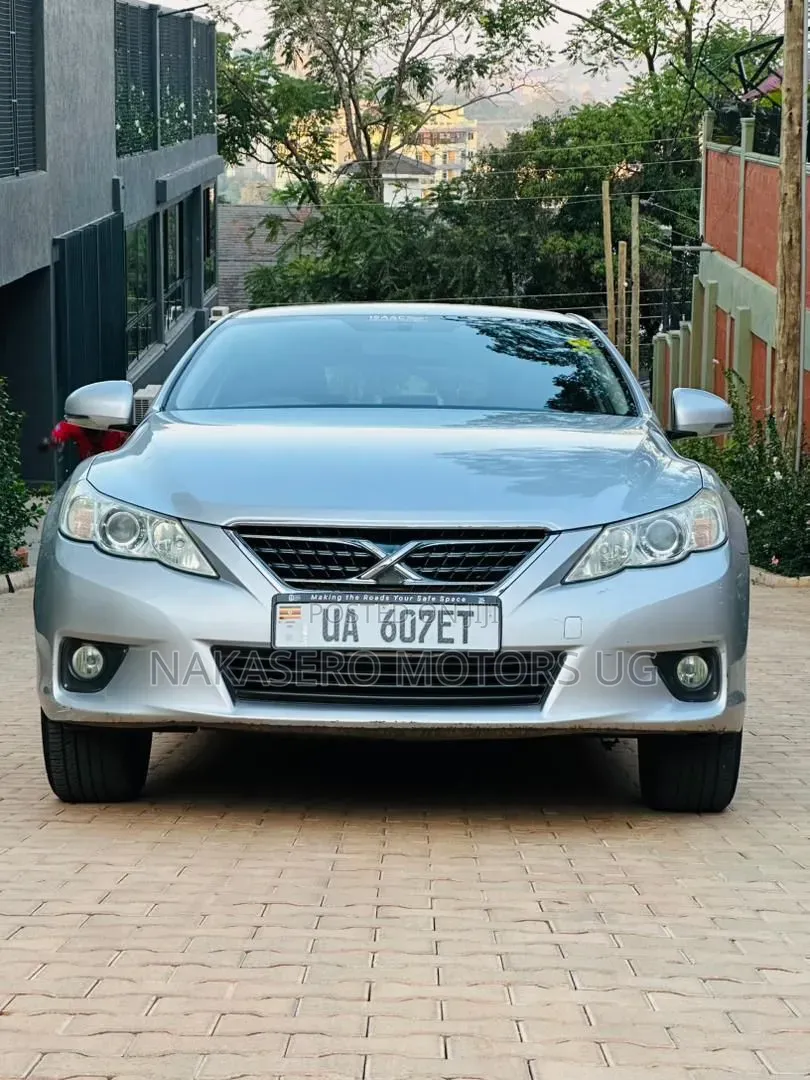 Toyota Mark X 2011 Silver
