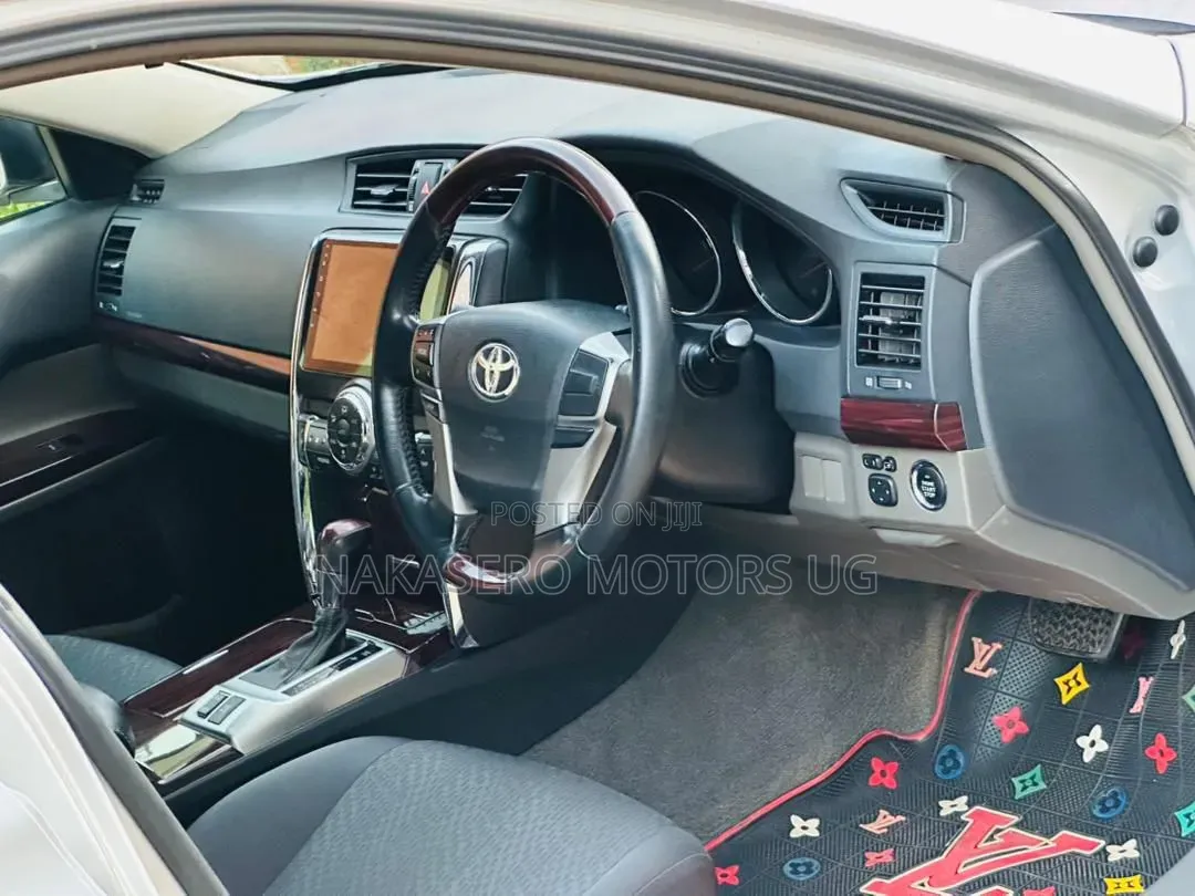 Toyota Mark X 2011 Silver