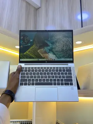 Laptop HP EliteBook 835 G7 8GB Intel Core i7 HDD+SSD 256GB