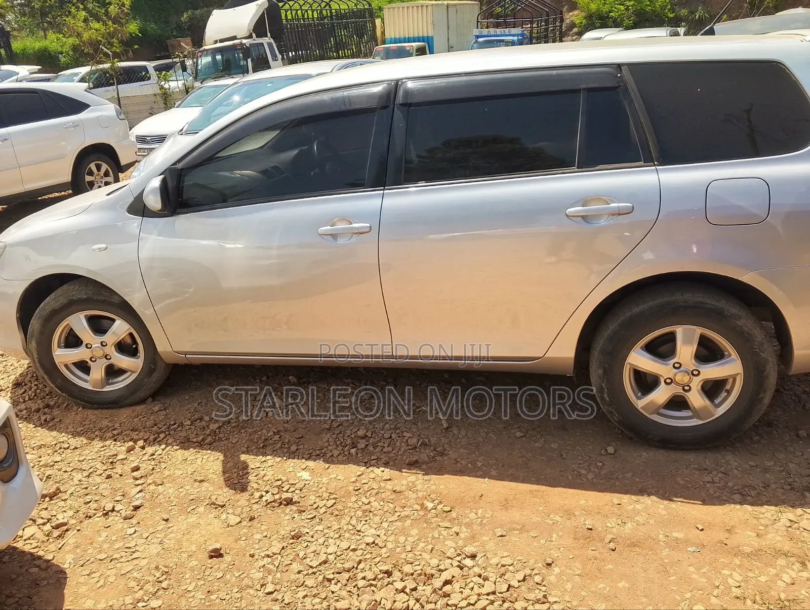 Toyota Corolla Fielder 2010 Silver
