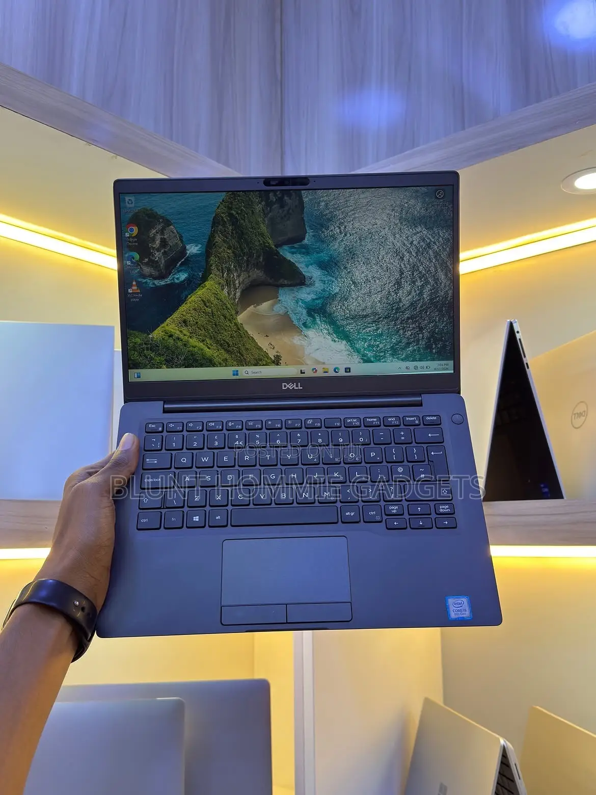 Laptop Dell Latitude 7300 8GB Intel Core i5 HDD+SSD 256GB