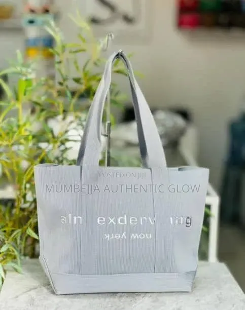 Sty Ladies Large Capacity Tote Bag Women Handbag.