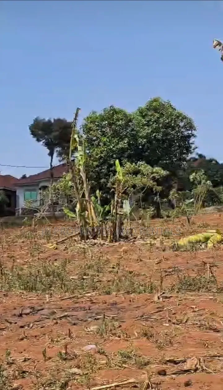 Plot on Sale Located at Entebbe Road Near St Mary's Kitende