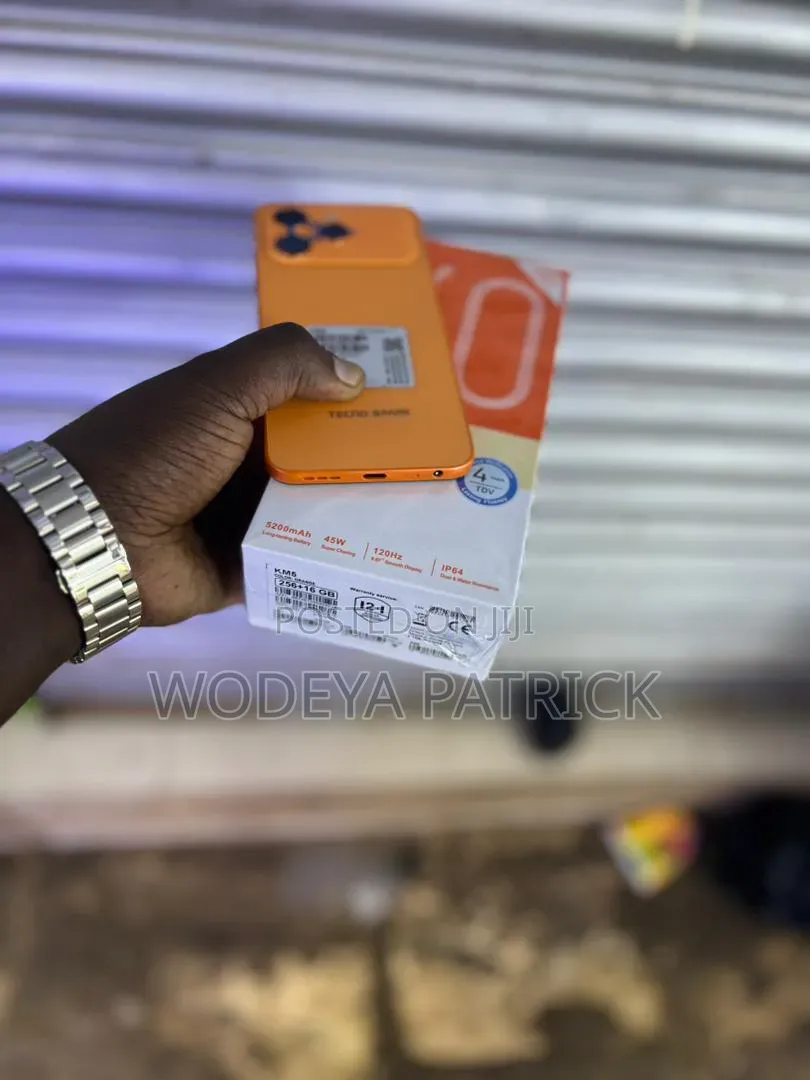 New Tecno Spark 40 256 GB Orange
