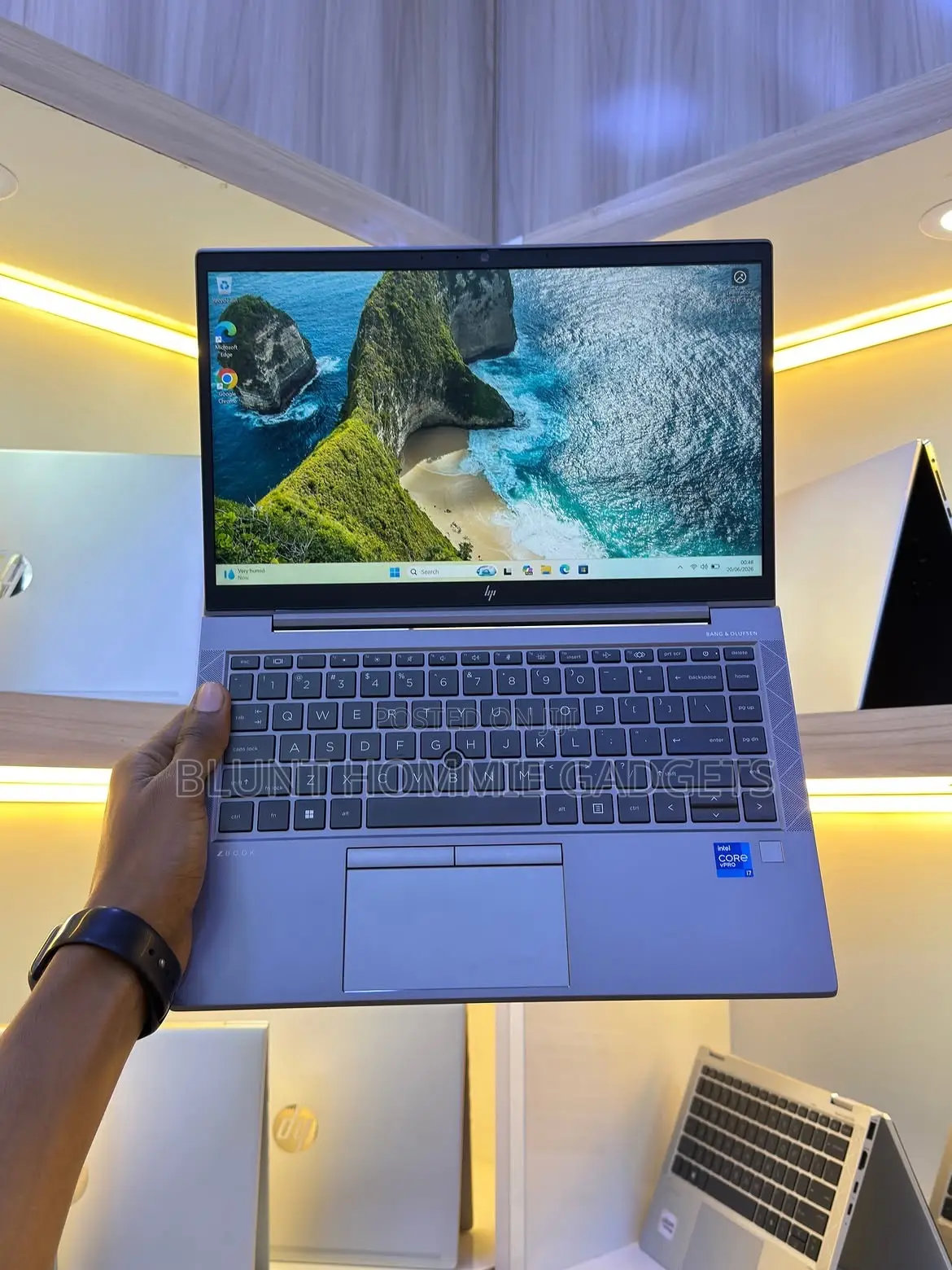 Laptop HP ZBook Firefly 14 G7 16GB Intel Core i7 HDD+SSD 512GB
