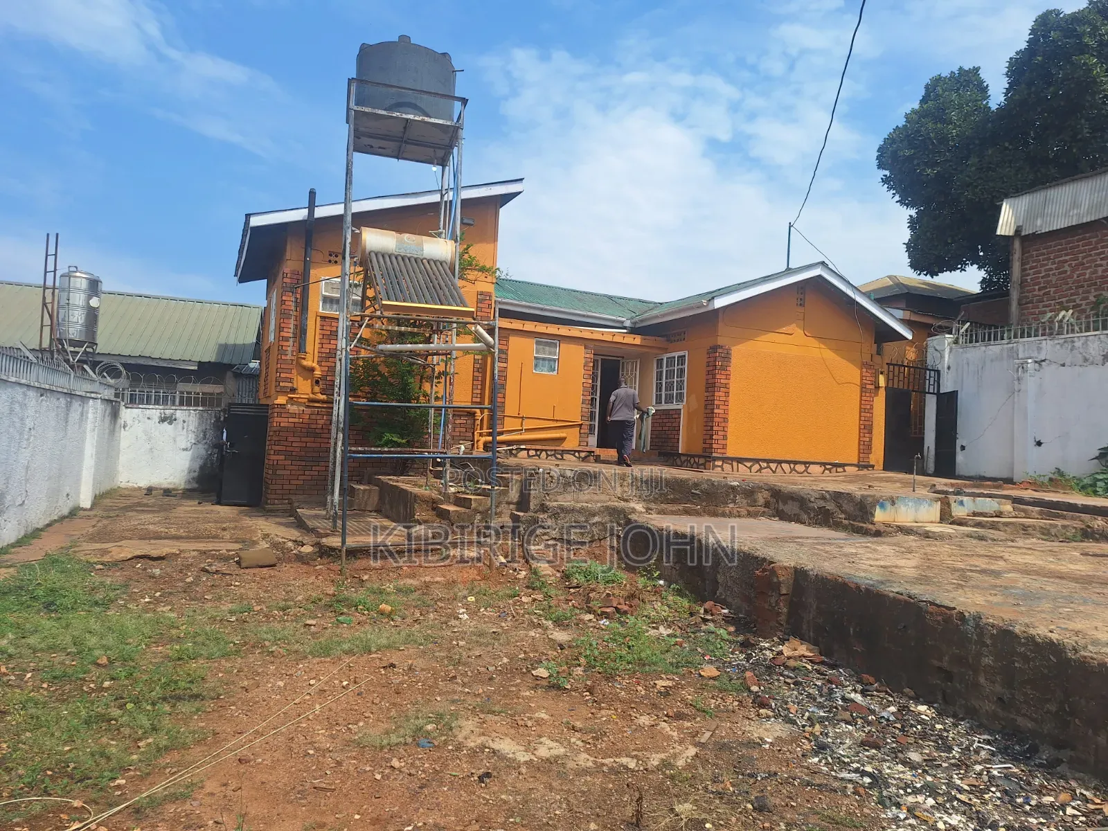 5bdrm Bungalow in Kisugu, Central Division for rent