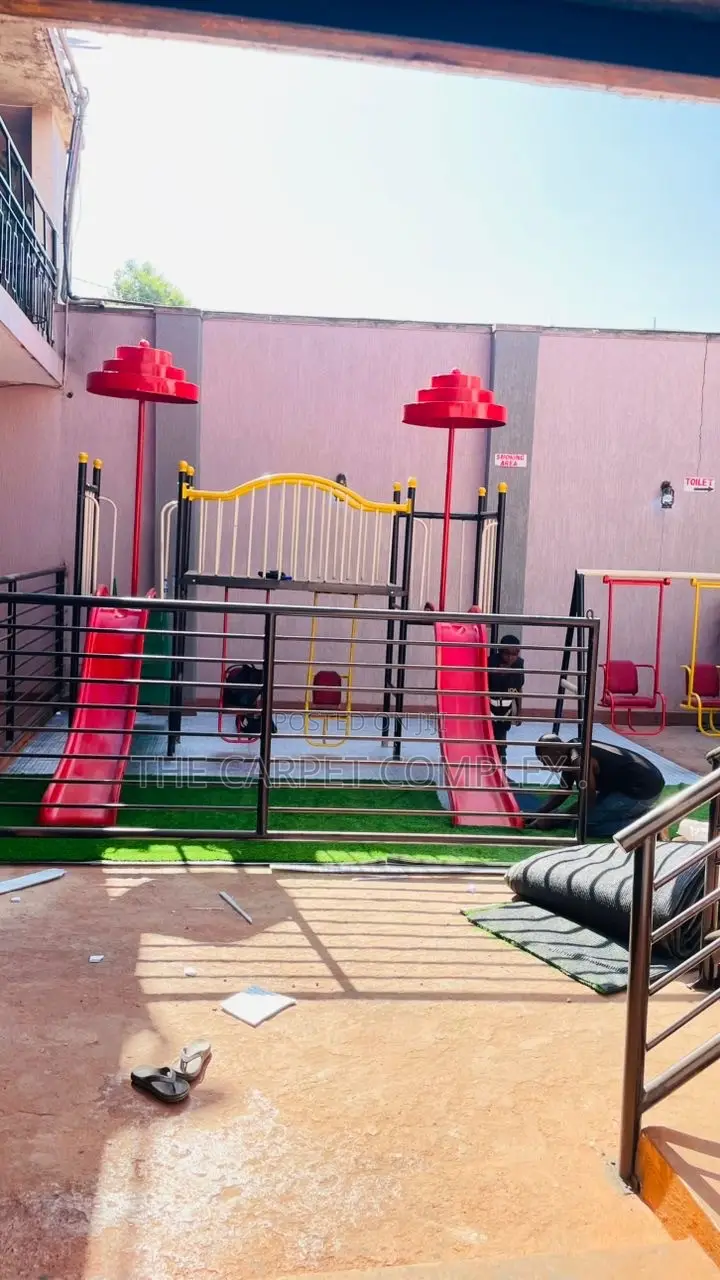 Grass Carpets Kids Friendly and Beauty 40k Per Squaremeter