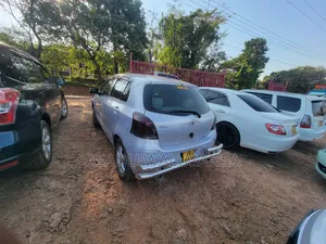 Toyota Vitz 2010 Gray