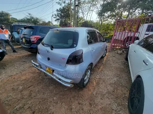 Toyota Vitz 2010 Gray