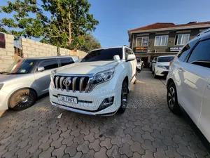 Toyota Land Cruiser Prado 2017 Black