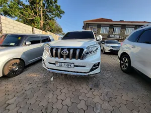 Toyota Land Cruiser Prado 2017 Black