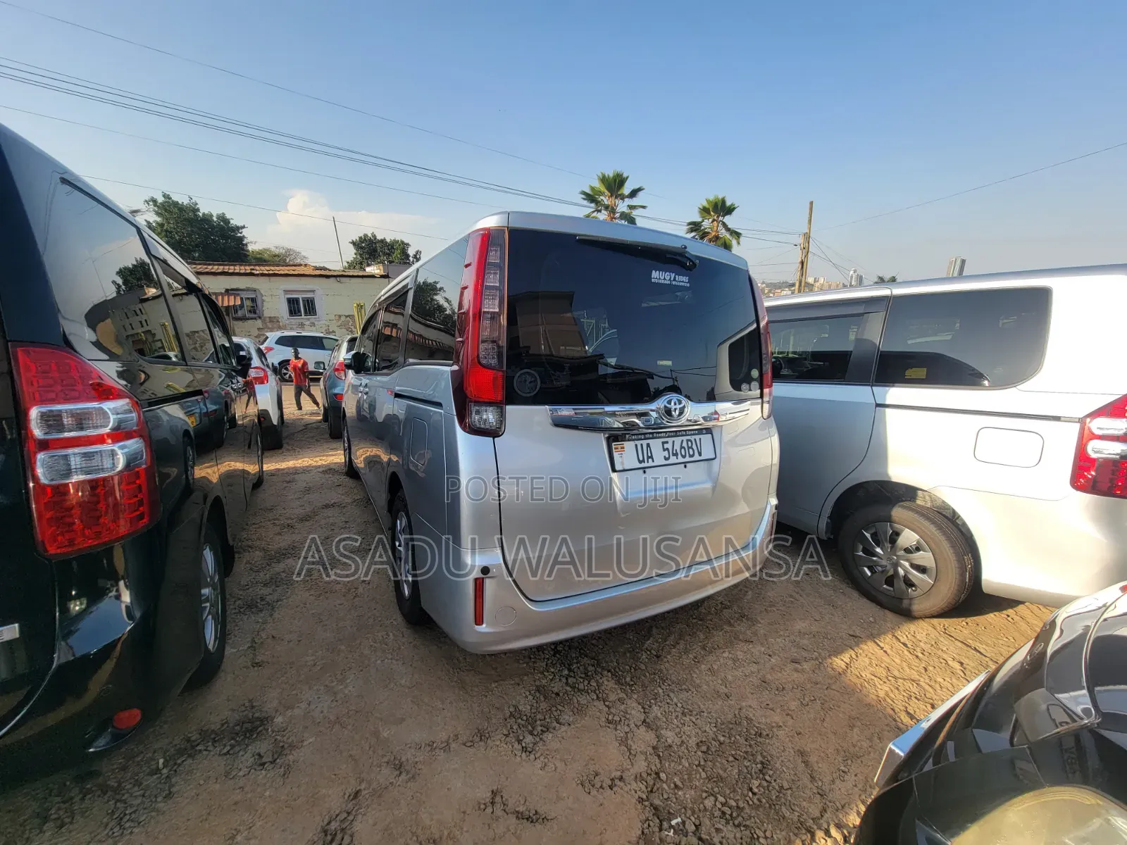 Toyota Noah 2016 Silver