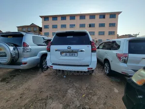 Toyota Land Cruiser Prado 2017 White