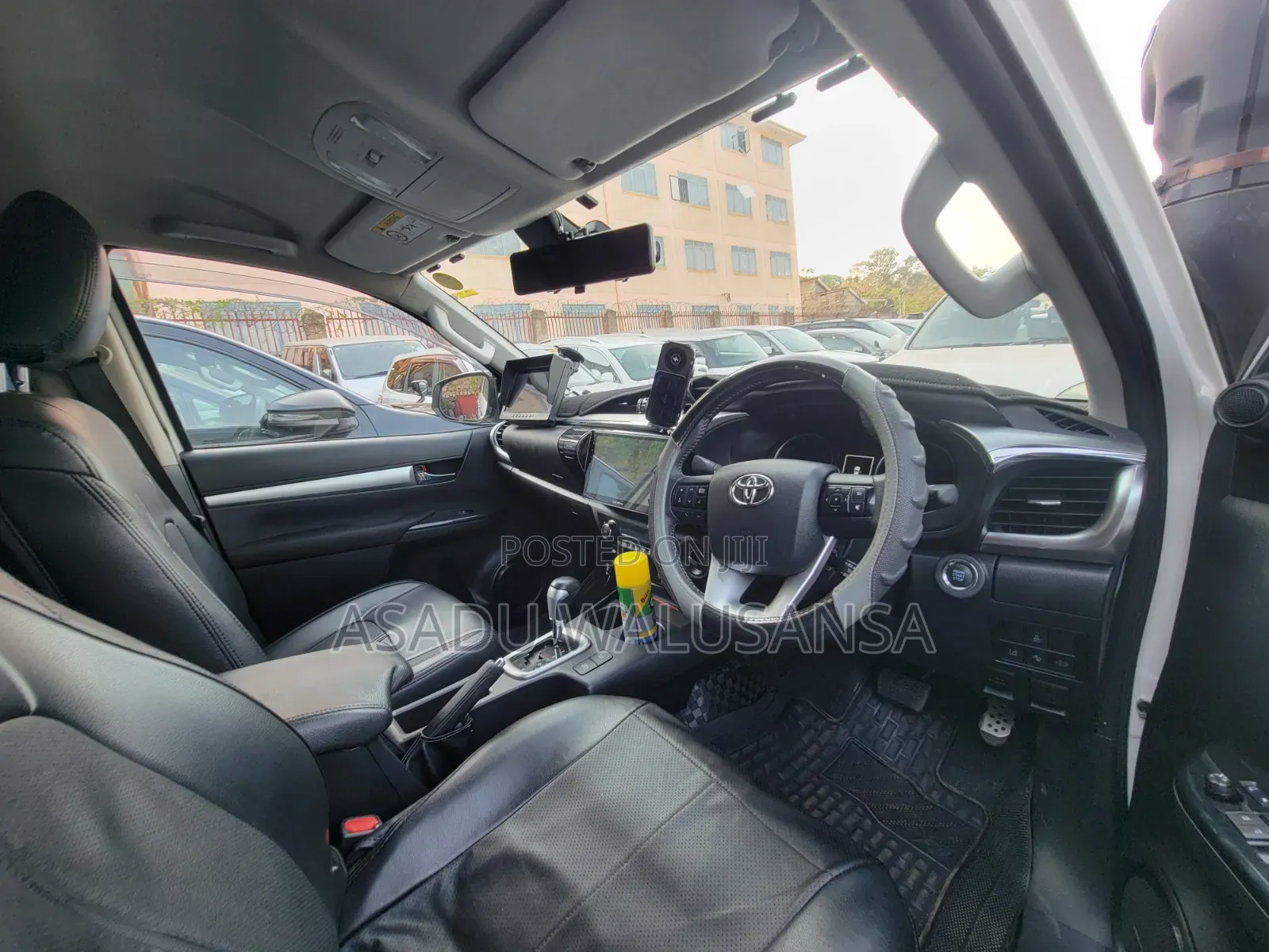Toyota Hilux 2017 White