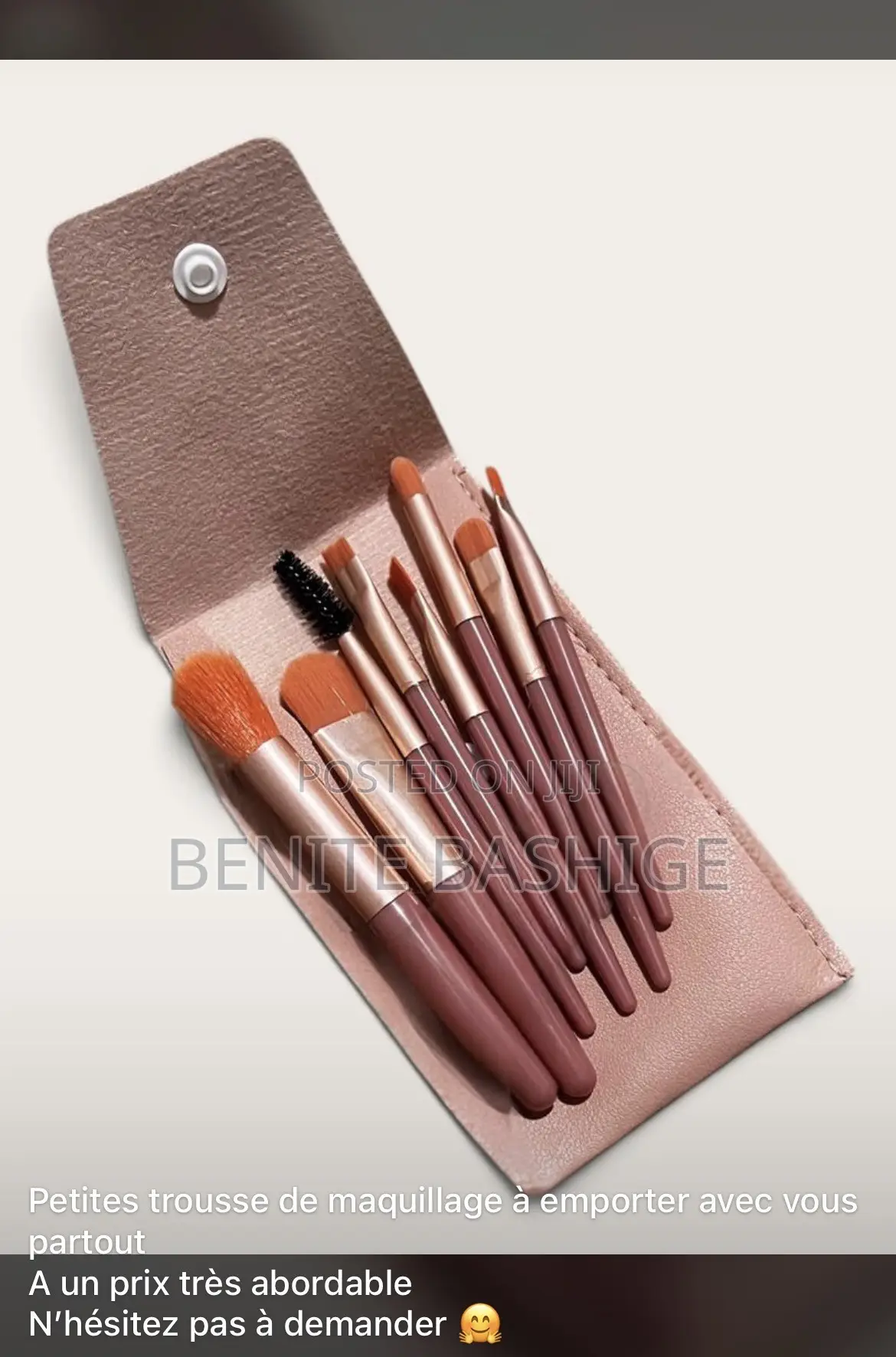 Mini Material of Make Up