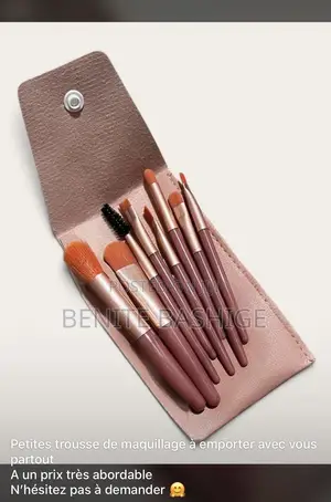 Mini Material of Make Up