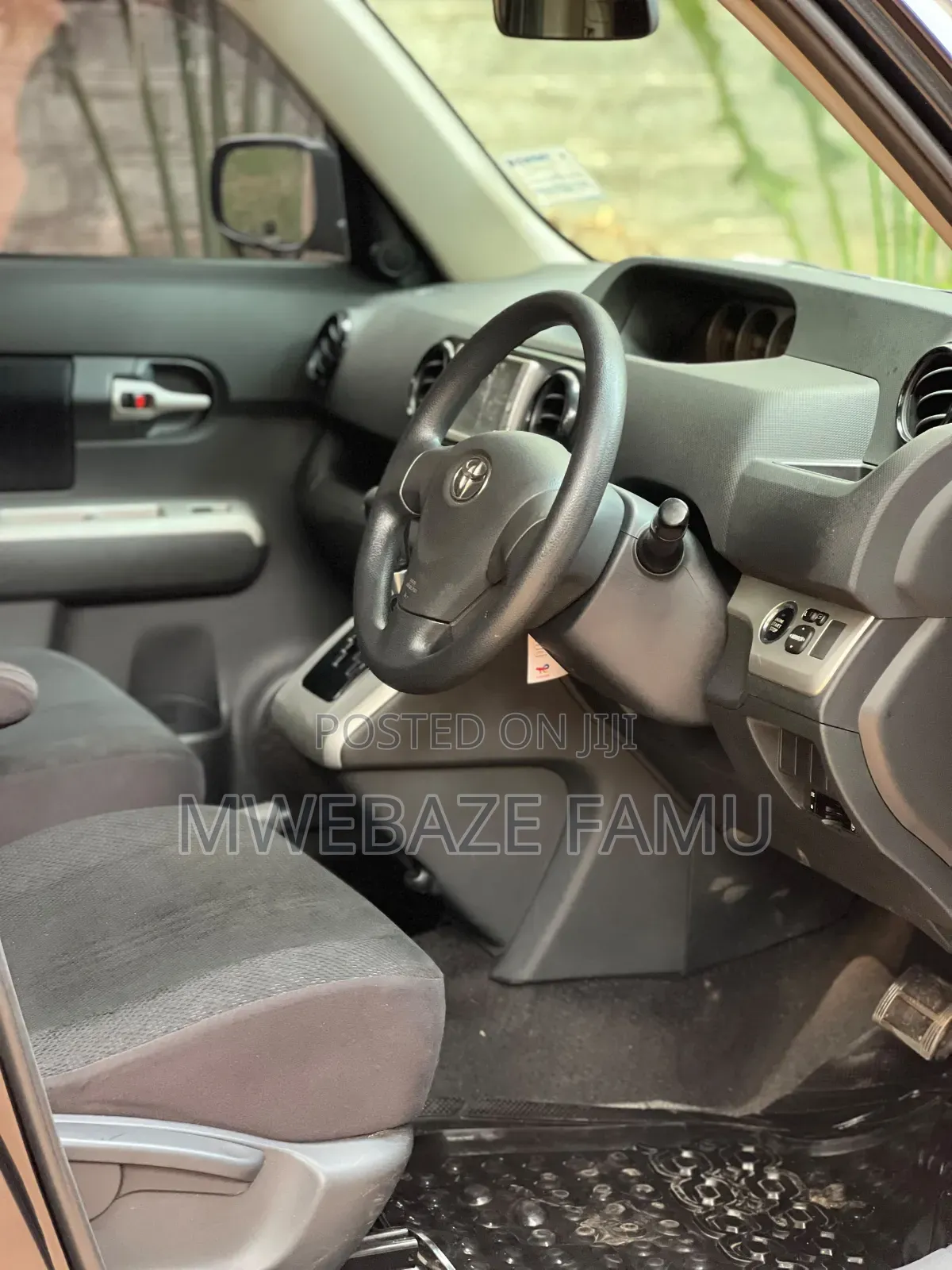 Toyota Corolla Rumion 2010 Black